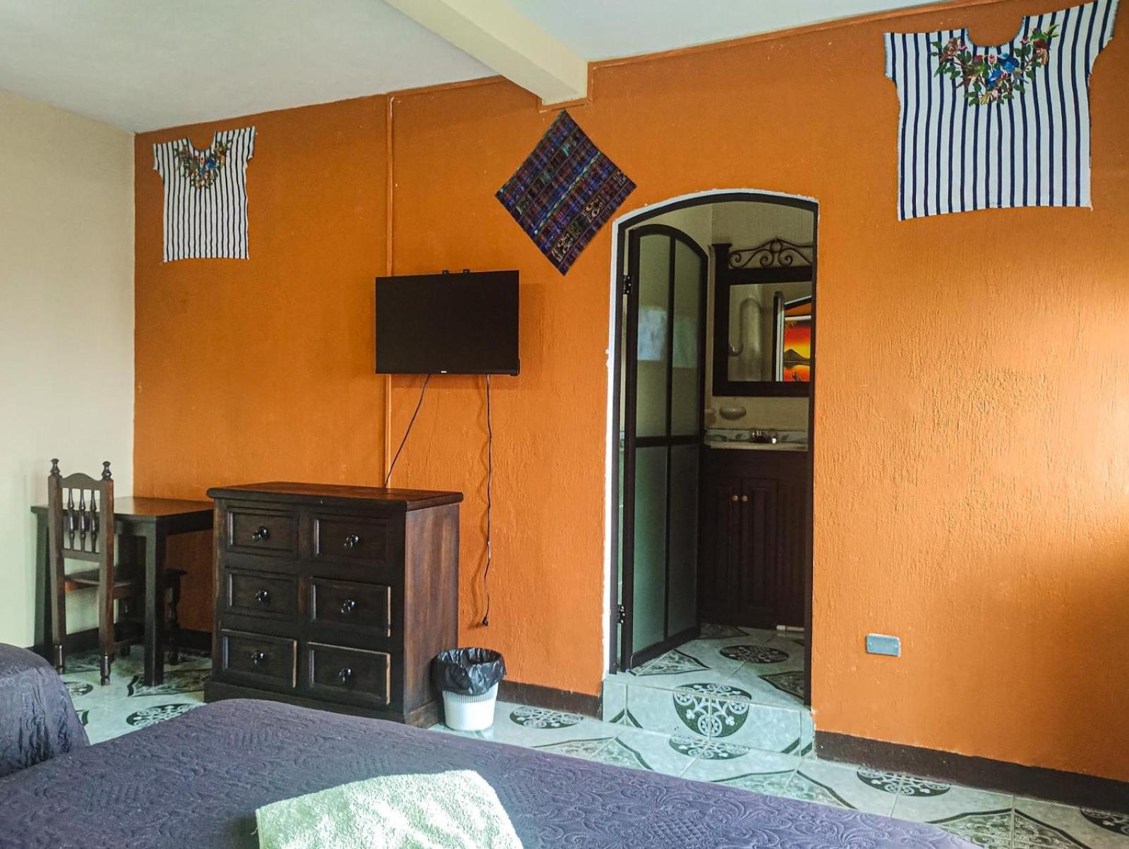 Casa Elefante Dormido Hotel Panajachel Exterior photo